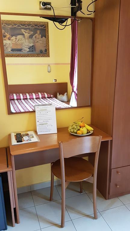 Soggiorno Comfort Рим Екстер'єр фото